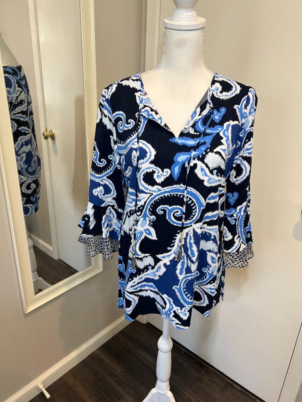 Chico's Blue Paisley Ruffle Sleeve Tunic Blouse, Size 0 (Us Size Small/4)